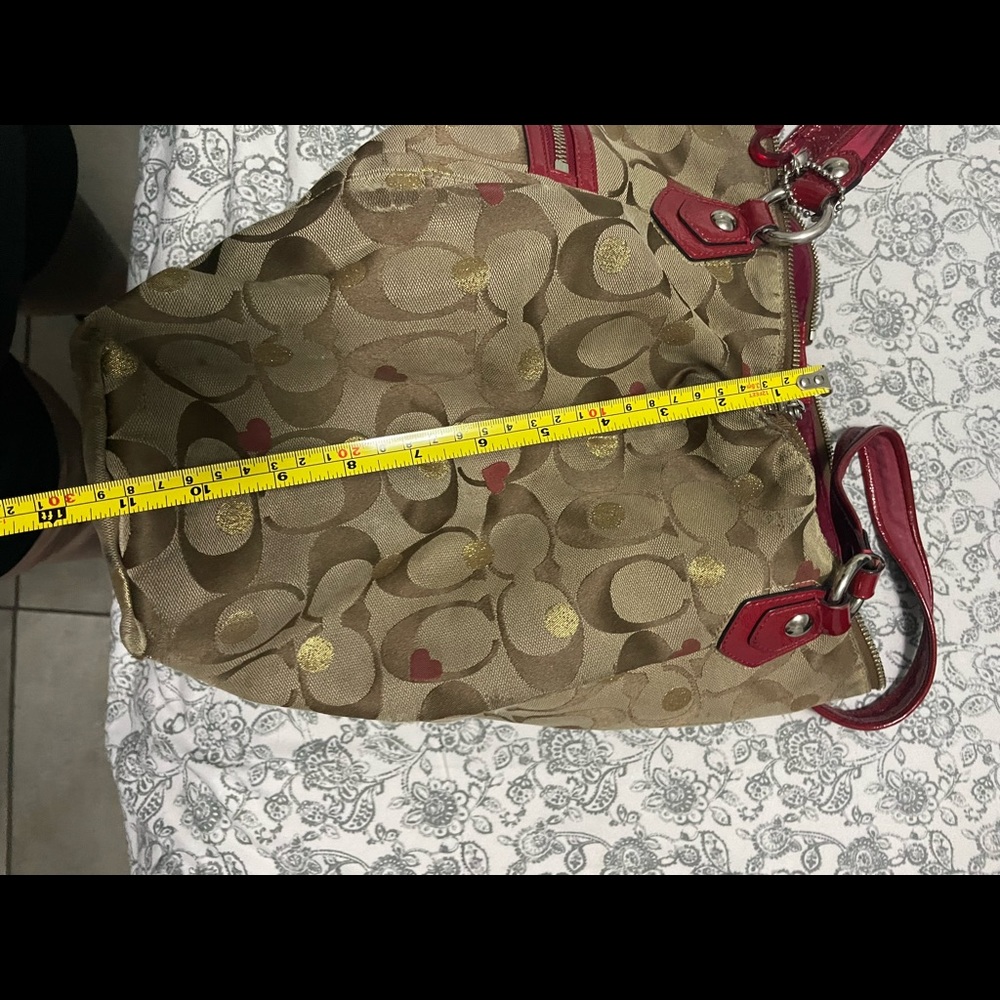 Authentic Coach handbag Red - Picture 5 of 8